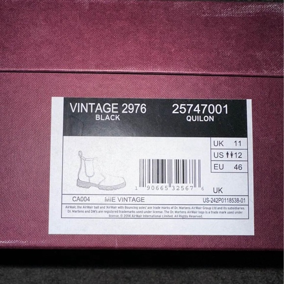 Women’s 11 Doc Martens - Picture 3 of 5